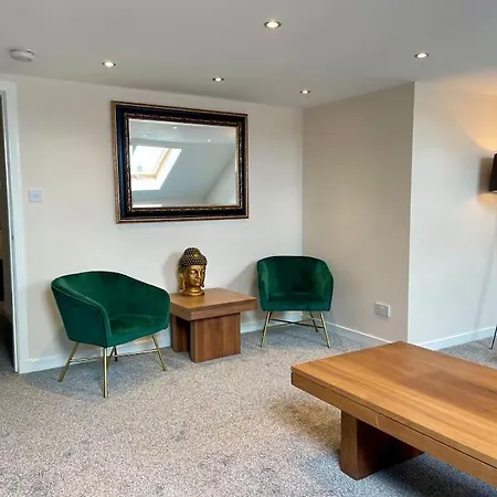 Vennel Street Apartments Stewarton Экстерьер фото